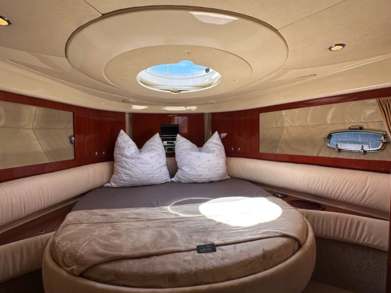 Pronajmout Motorová loď se skipperem či ne Fairline v Palma de Mallorca