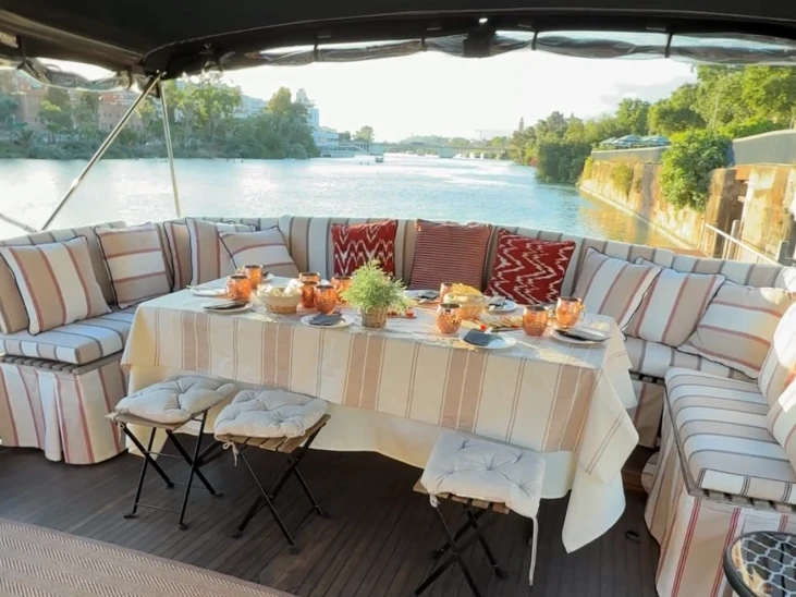 Pronájem lodi marine corp Trawler 14 v Seville na Samboatu