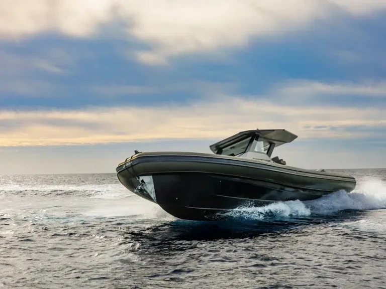 Pronájem lodi Sea Water Phantom 420 v Grand Piquey na Samboatu