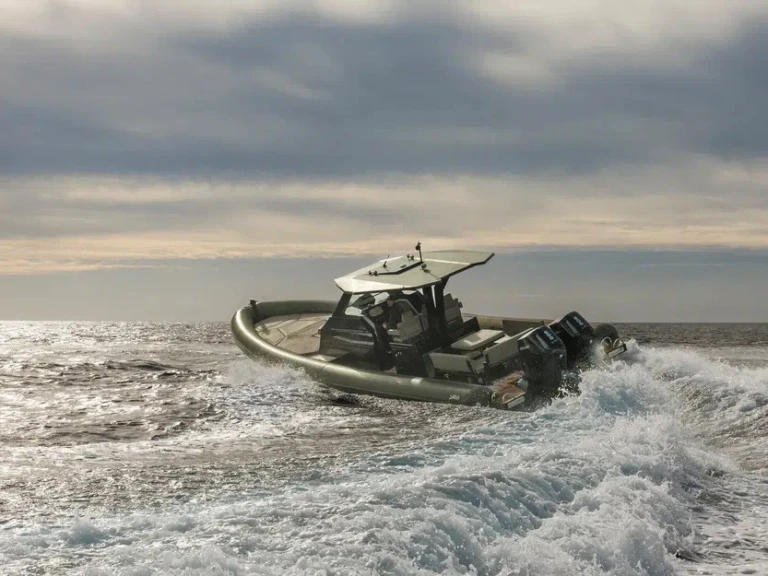 Pronajmout Polotuhá loď se skipperem či ne Sea Water v Grand Piquey