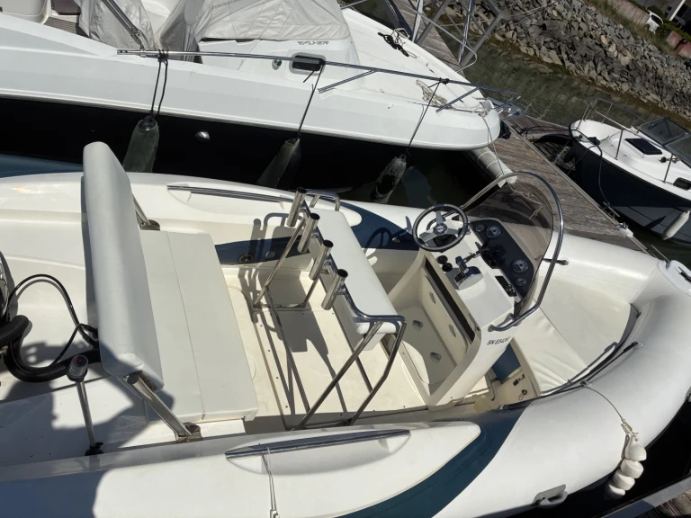 Pronajmout si Valiant Valiant 650 Cruiser v Le Pouliguen