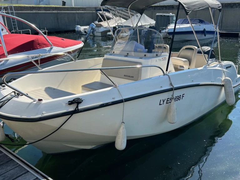 Pronajmout Motorová loď se skipperem či ne Quicksilver v Aix-les-Bains