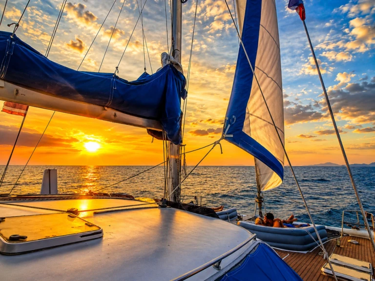 Pronájem lodi Catana Catana 42 v Trang na Samboatu