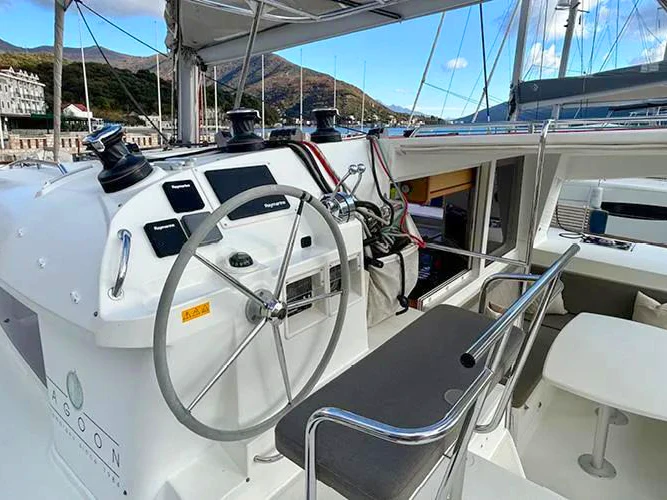 Katamarán k pronájmu v Ibiza Town za nejlepší cenu