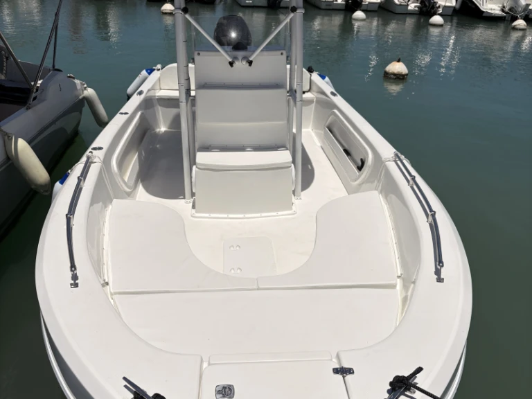 Pronájem lodi Forboat 23' v Pointe-à-Pitre na Samboatu
