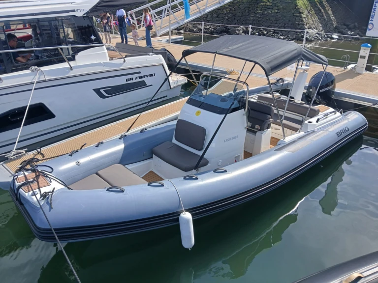 Pronajmout si Brig Eagle 6.7 v Sanguinet