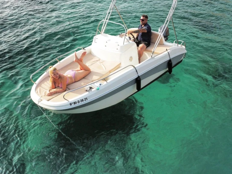 Pronajmout si Quicksilver Activ 455 Open v Sant Antoni de Portmany