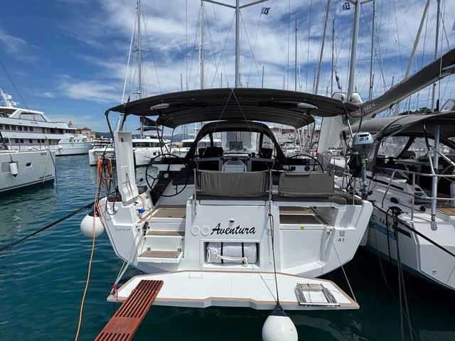 Pronájem lodi Dufour Dufour 41 v Trogir na Samboatu