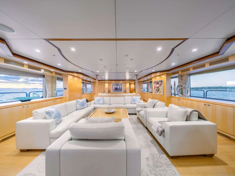 Pronájem Jachta v Nassau -Benetti ARTHUR'S WAY 