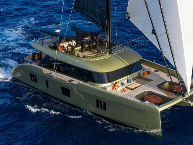 Pronájem lodi Sunreef A-PLAN v Neapol na Samboatu