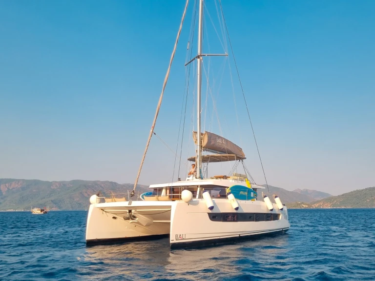 Pronájem lodi Marmaris lákavé ceny Bali 4.8