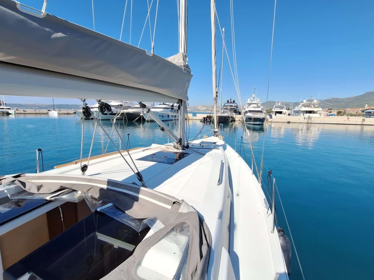 Hanse Hanse 388 jednotlivci a charterové společnosti v Kaštela