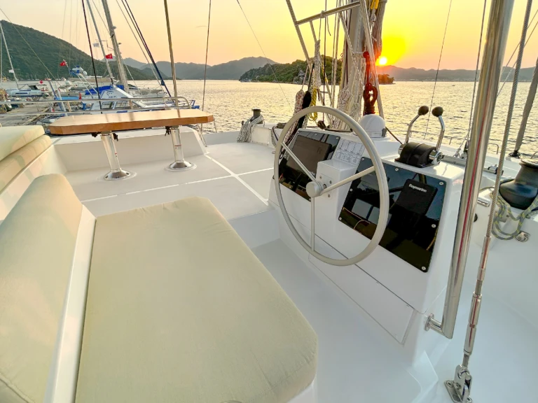 Bali Bali 4.8 jednotlivci a charterové společnosti v Marmaris