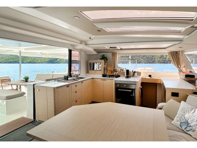 Pronájem jachty v Marmaris -Fountaine Pajot Tanna 47 na Samboatu