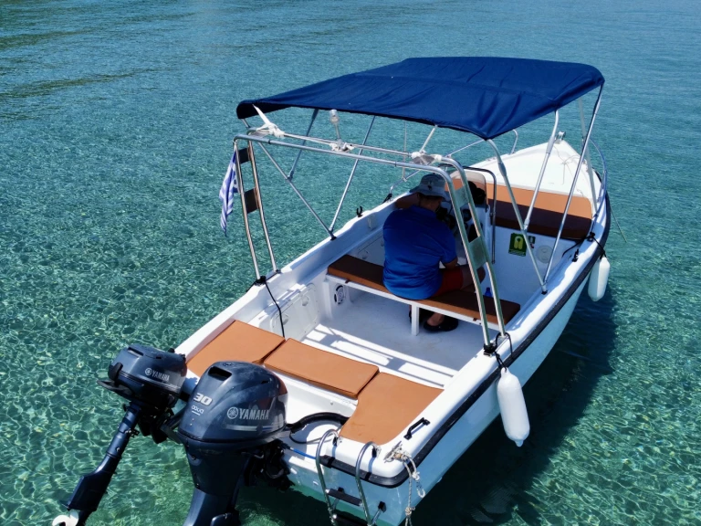 Euro marine Aiolos 500 jednotlivci a charterové společnosti v Zakynthos 