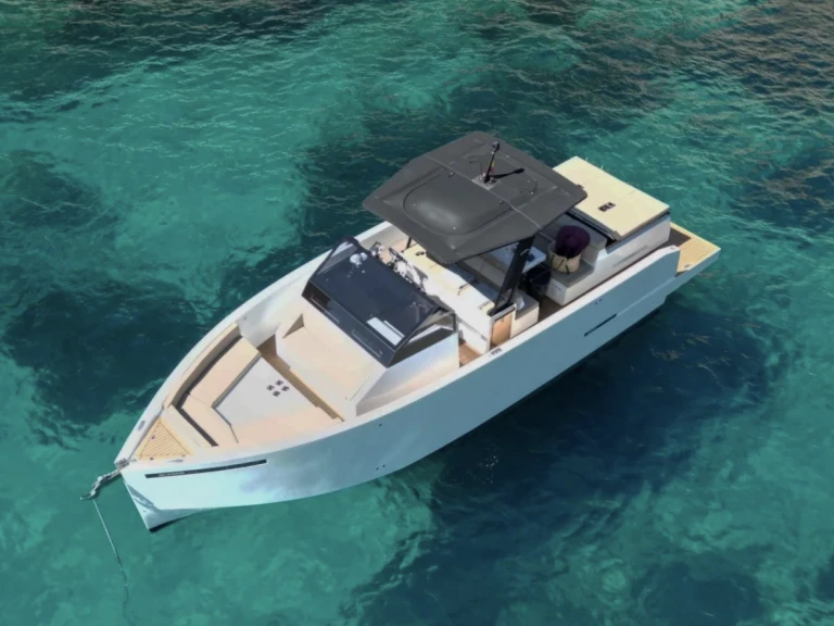 Pronajmout si De Antonio D34 v Porto-Vecchio