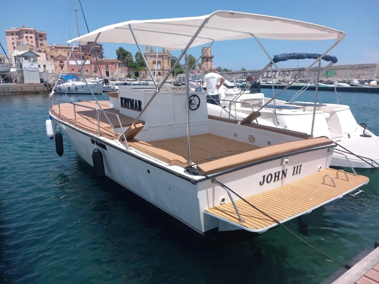 Pronájem Motorová loď Chris Craft s licencí
