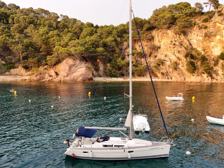 Pronájem jachty v Španělsko -Jeanneau Sun Odyssey 39i Performance na Samboatu