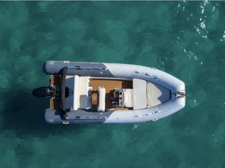 Pronájem jachty v Hyeres -Zodiac Medline 580 Limited Edition na Samboatu