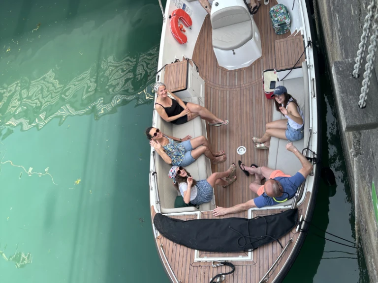 Pronájem jachty v Dinard -Maxima 750 flying lounge na Samboatu