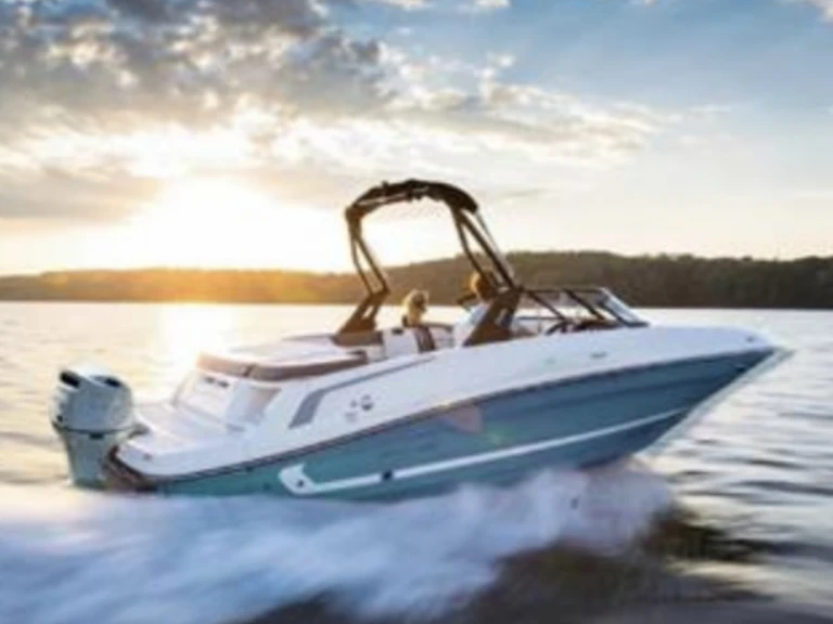 Pronajmout si Bayliner VR5 v Aix-les-Bains