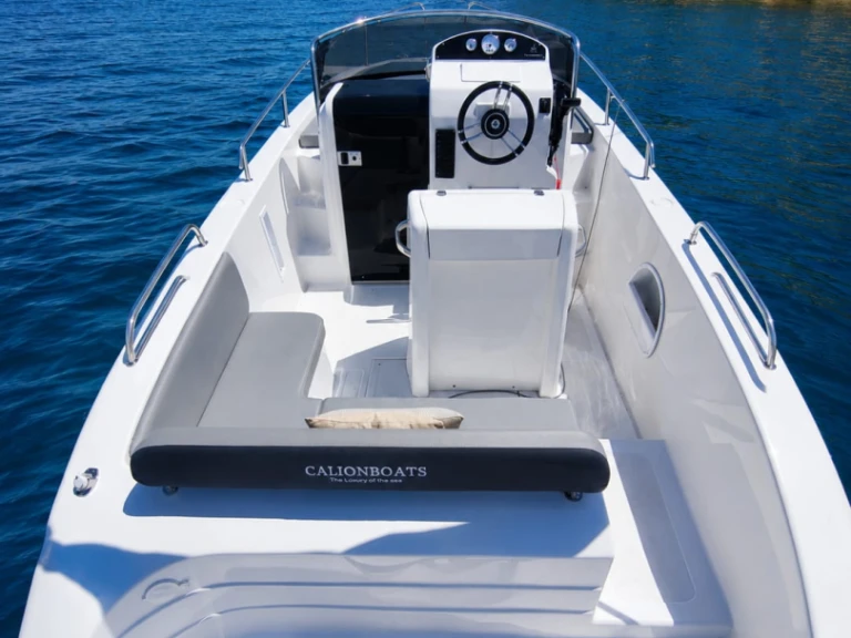 Pronájem jachty v Palamos -Calion 720 na Samboatu