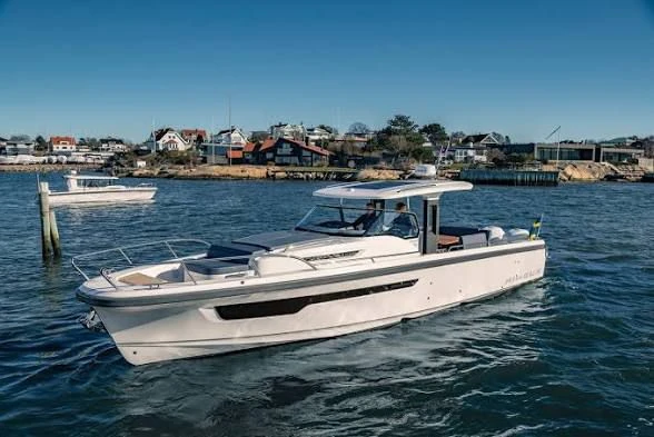 Nimbus T11 jednotlivci a charterové společnosti v West Palm Beach