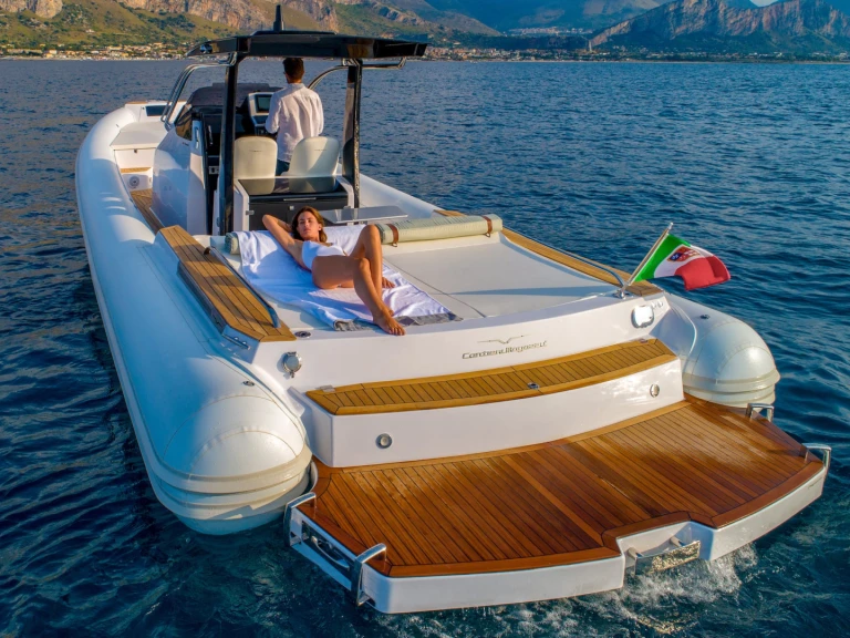 Pronájem jachty v Poltu Quatu -Magazzu MX 11 Coupé na Samboatu