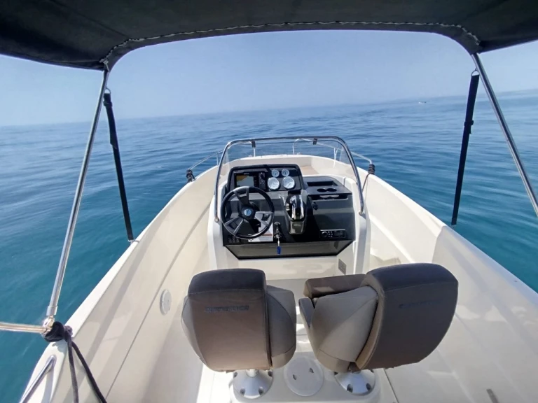 Pronájem jachty v Španělsko -Quicksilver Activ 505 Open na Samboatu