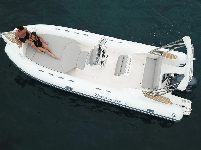 Pronájem jachty v Le Lavandou -Capelli Tempest 700 Open na Samboatu
