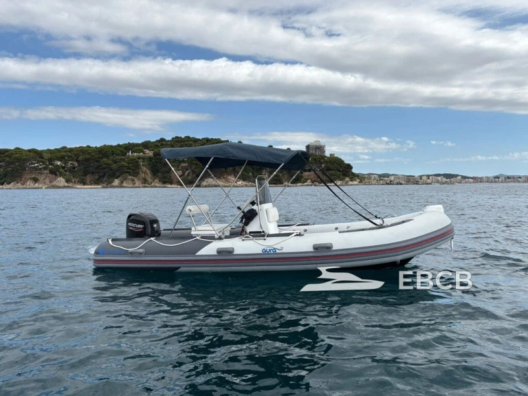 Pronájem jachty v Palamos -Golden Ship Aura 520 na Samboatu