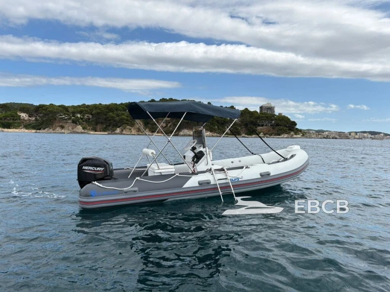 Pronajmout si Golden Ship Aura 520 v Palamos
