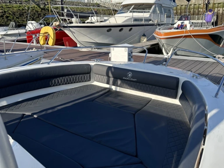 Pronajmout si Pacific Craft Pacific Craft 750 Open v La Rochelle