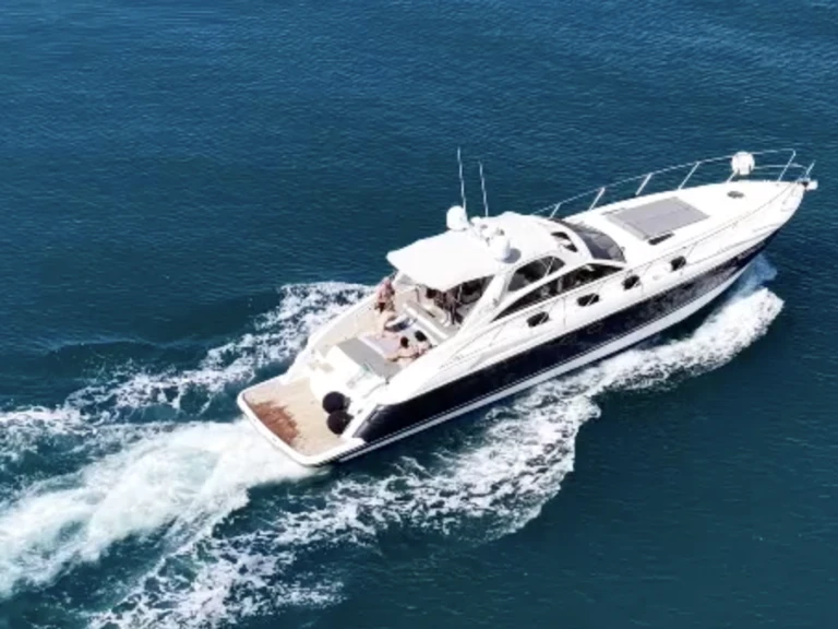 Princess Princess V55 jednotlivci a charterové společnosti v Ponza