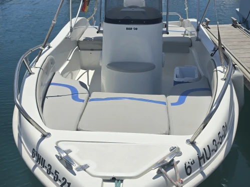 Estable Estable 400 Bote jednotlivci a charterové společnosti v Alicante