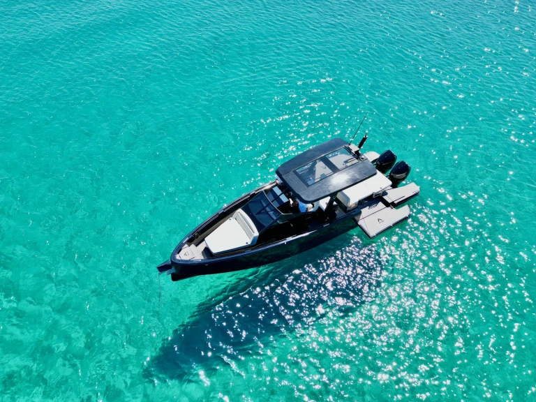 Pronajmout si  Virtue V10 Top v Olbia