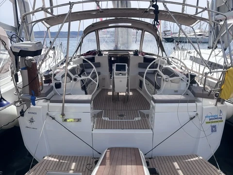 Pronájem lodi Jeanneau Sun Odyssey 449 v Lavrio na Samboatu