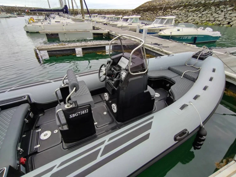 Pronajmout si  3D TENDER - DREAM 6.55 v Saint-Quay-Portrieux