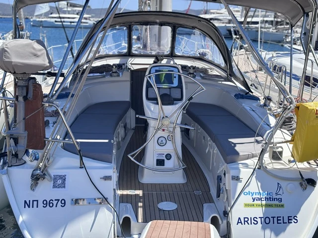 Pronájem lodi Bavaria Bavaria 38 Cruiser v Lavrio na Samboatu