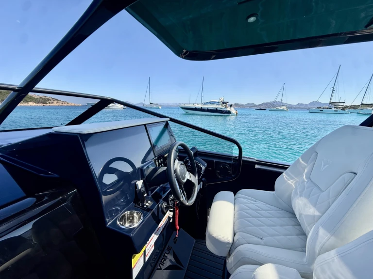 Pronájem jachty v Olbia - Virtue V10 Top na Samboatu