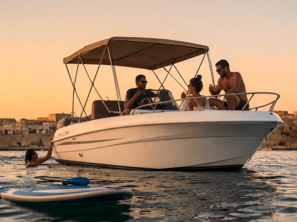 Selva Selva D 5.6 jednotlivci a charterové společnosti v Port d'Alicante