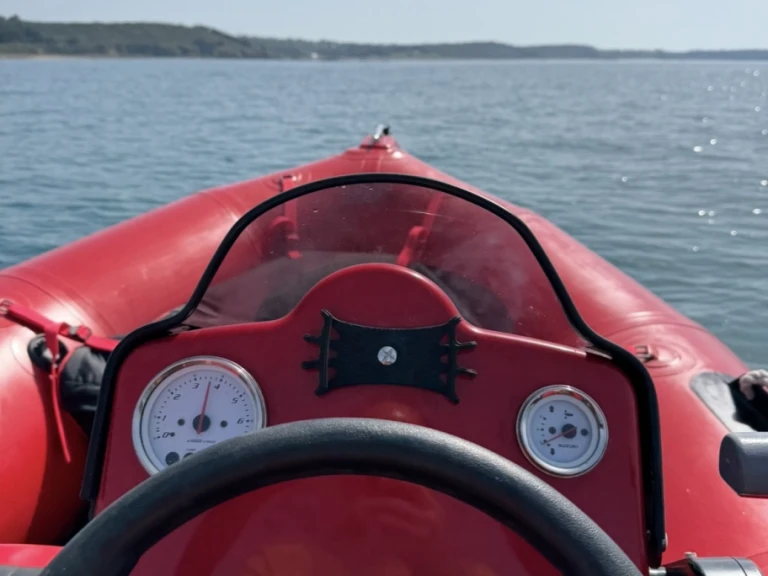 Zodiac MK 2 Futura jednotlivci a charterové společnosti v Erquy
