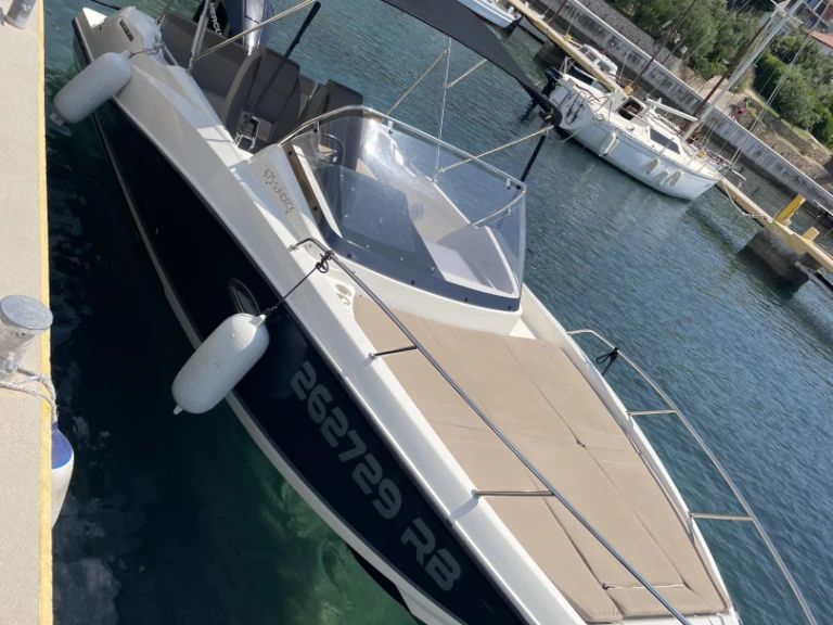 Pronajmout si Quicksilver Activ 675 Sundeck v Rab