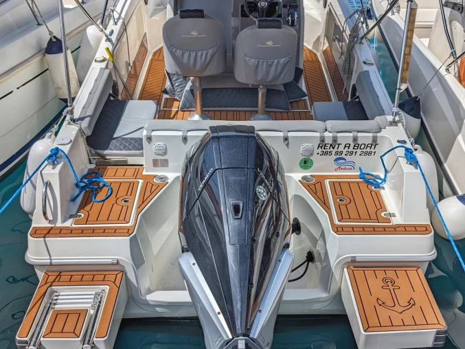 Pronájem lodi Atlantic 750 Open v Makarska na Samboatu