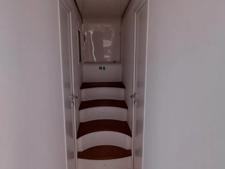 Itama Itama 62 jednotlivci a charterové společnosti v Neapol