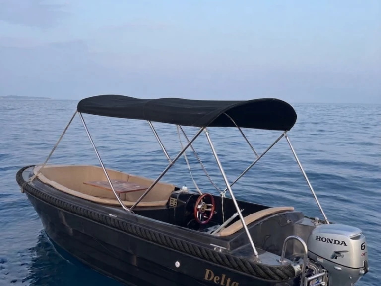 Pronájem lodi SZKUTNICZY ZAKLAD Delta Kruger 480 v Mandelieu-la-Napoule na Samboatu
