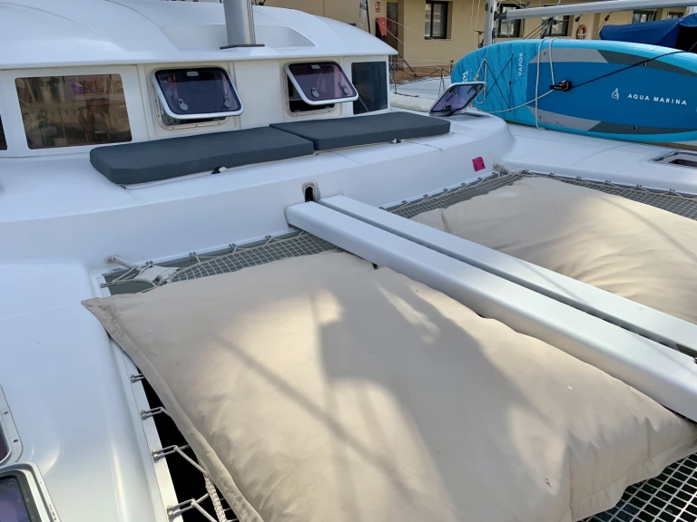 Katamarán k pronájmu v Port-de-Bouc za nejlepší cenu