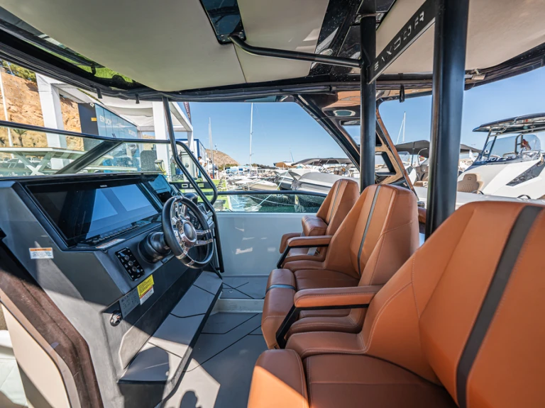 Pronajmout si Italboats saxdor 320GTO v Altea