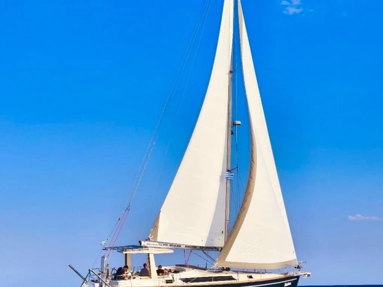 Pronajmout si Ocean Yachts Ocean Star 51.2 v Néa Michanióna