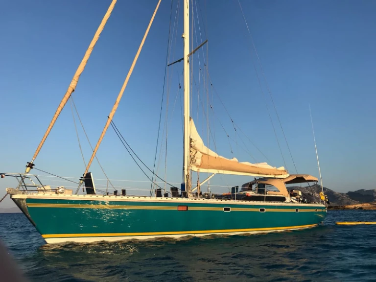 Dufour Dynamique 62 jednotlivci a charterové společnosti v Paros (ostrov)